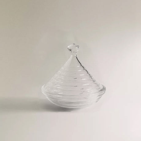 cake plate with conical lid