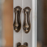 decorative mirror details