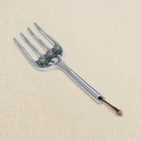 four tine trowel closeup