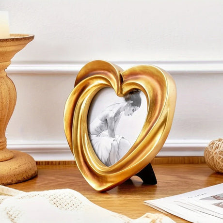 heart-shaped golden decorative picture frame details