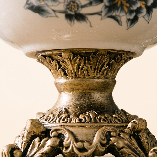 pedestal bowl base close up