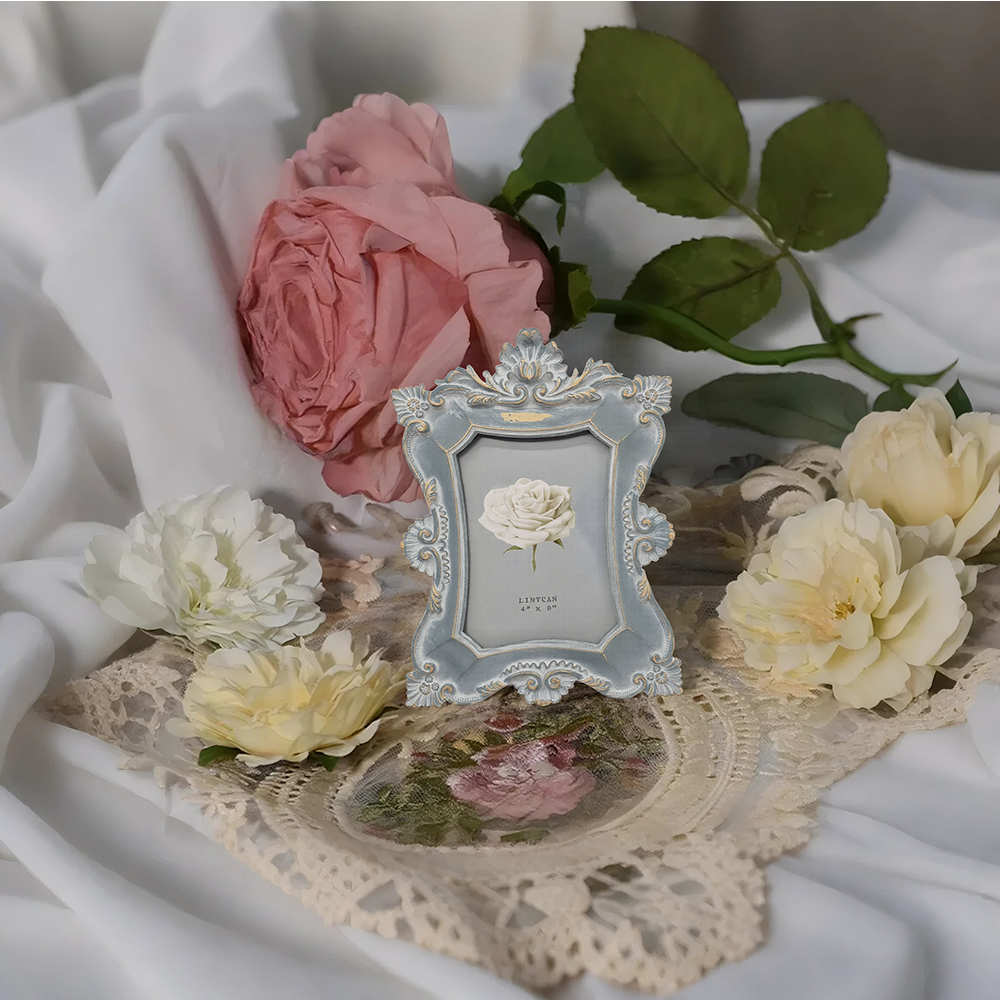 vintage resin blue wall hanging picture frame decorative piece