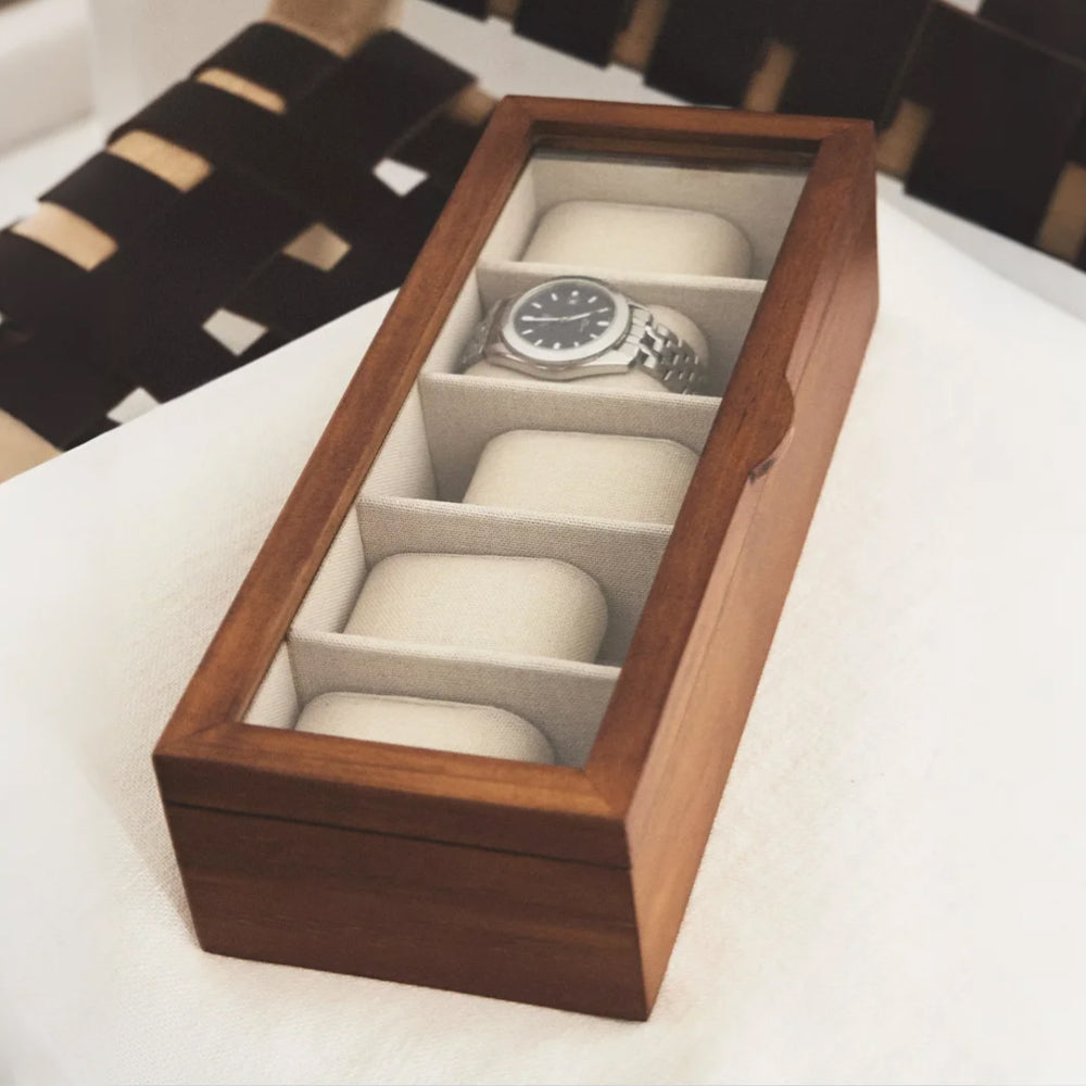 vintage-solid-wood-watch-storage-box-with-transparent-lid-scene-06272