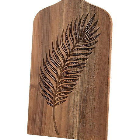 wooden-serving-plate-close-up-0526