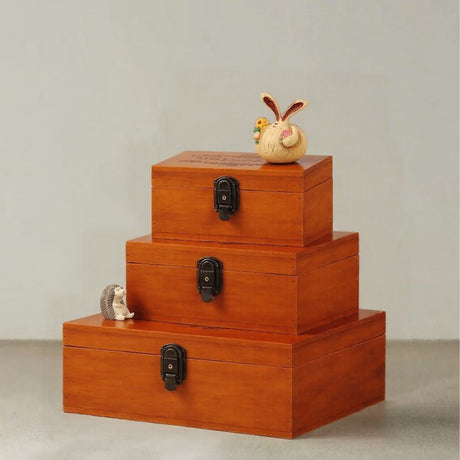 wooden-storage-box-with-a-lock-05261